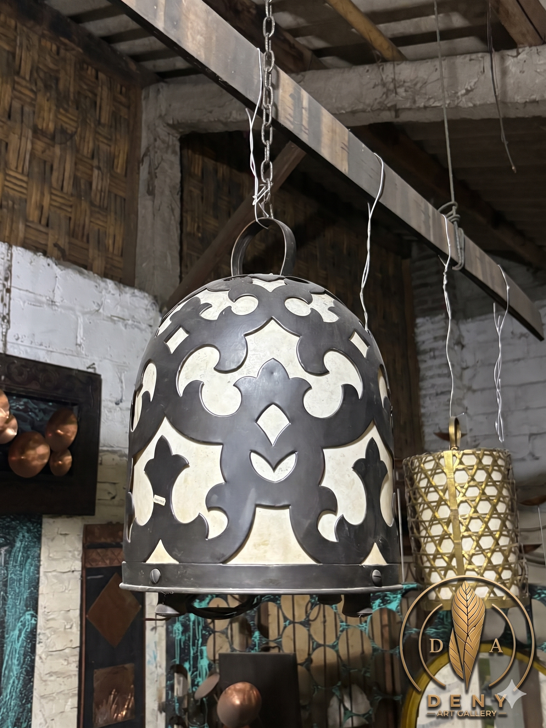 Lampu Antik Nusantara